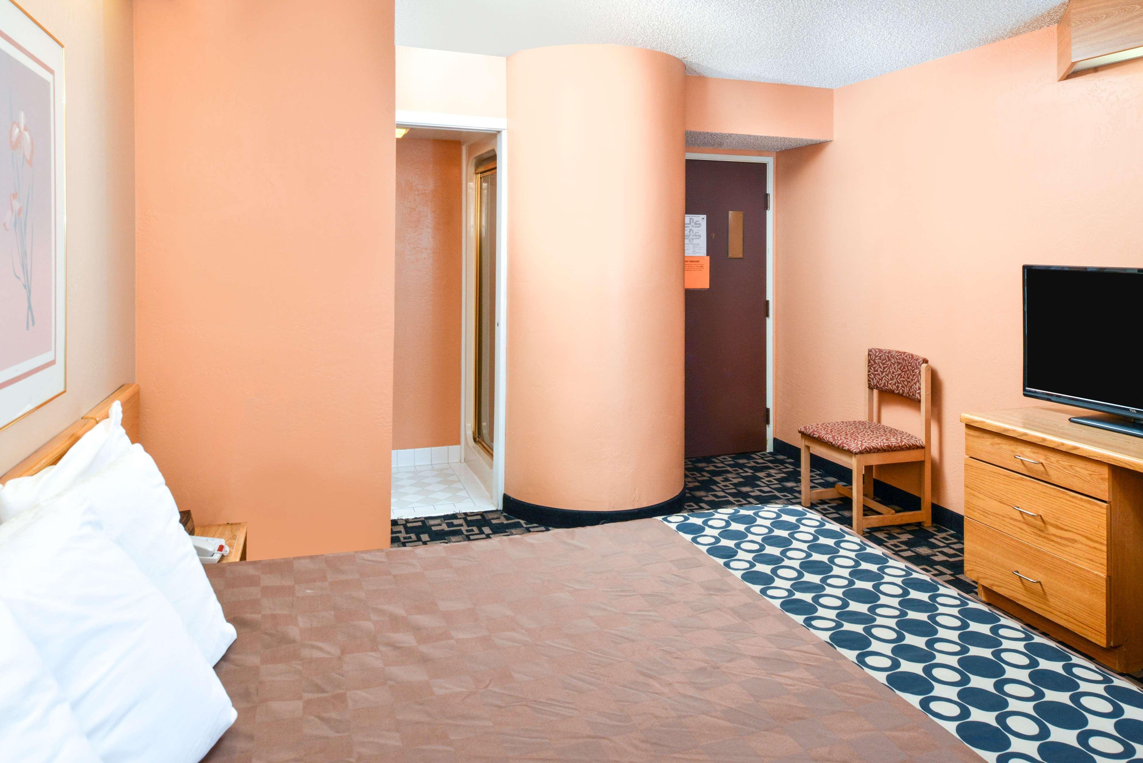 Americas Best Value Inn Rawlins Exterior photo